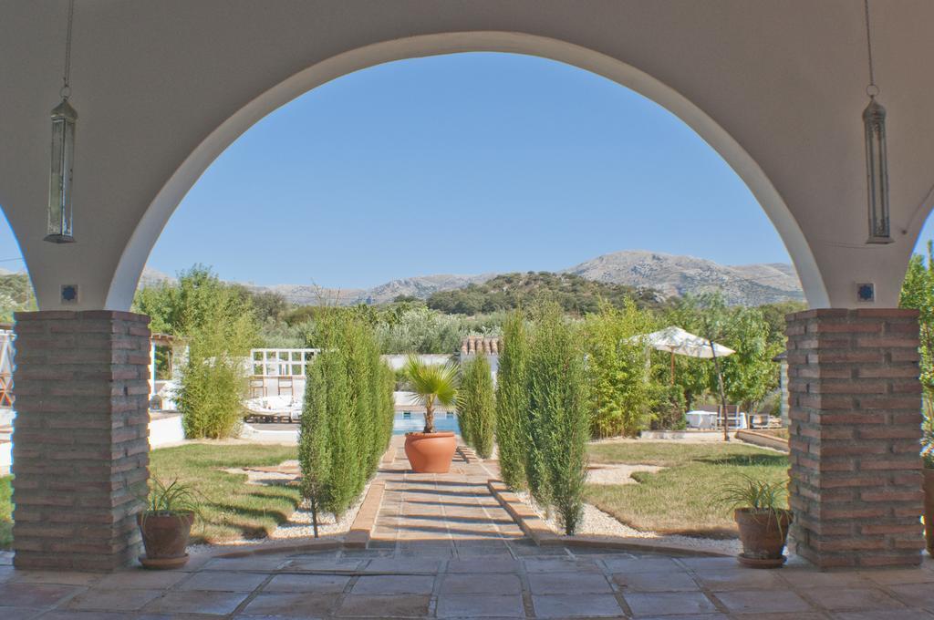 Готель Finca Los Pinos Villanueva del Rosario Екстер'єр фото